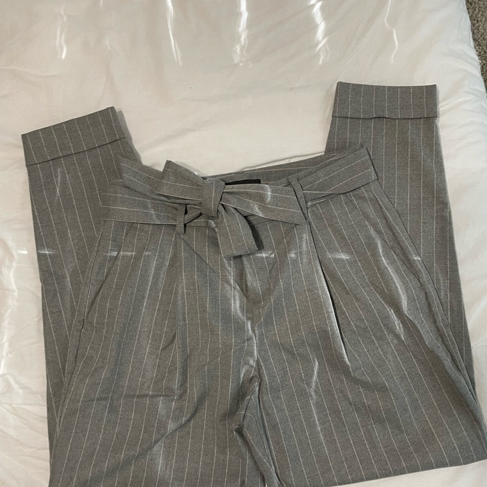 Banana Republic Gray Pinstripe Women's Pants